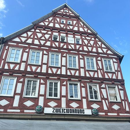 Stylisches Apartment Mit Grossem Tageslichbad Am Marktplatz Leonberg Eksteriør bilde