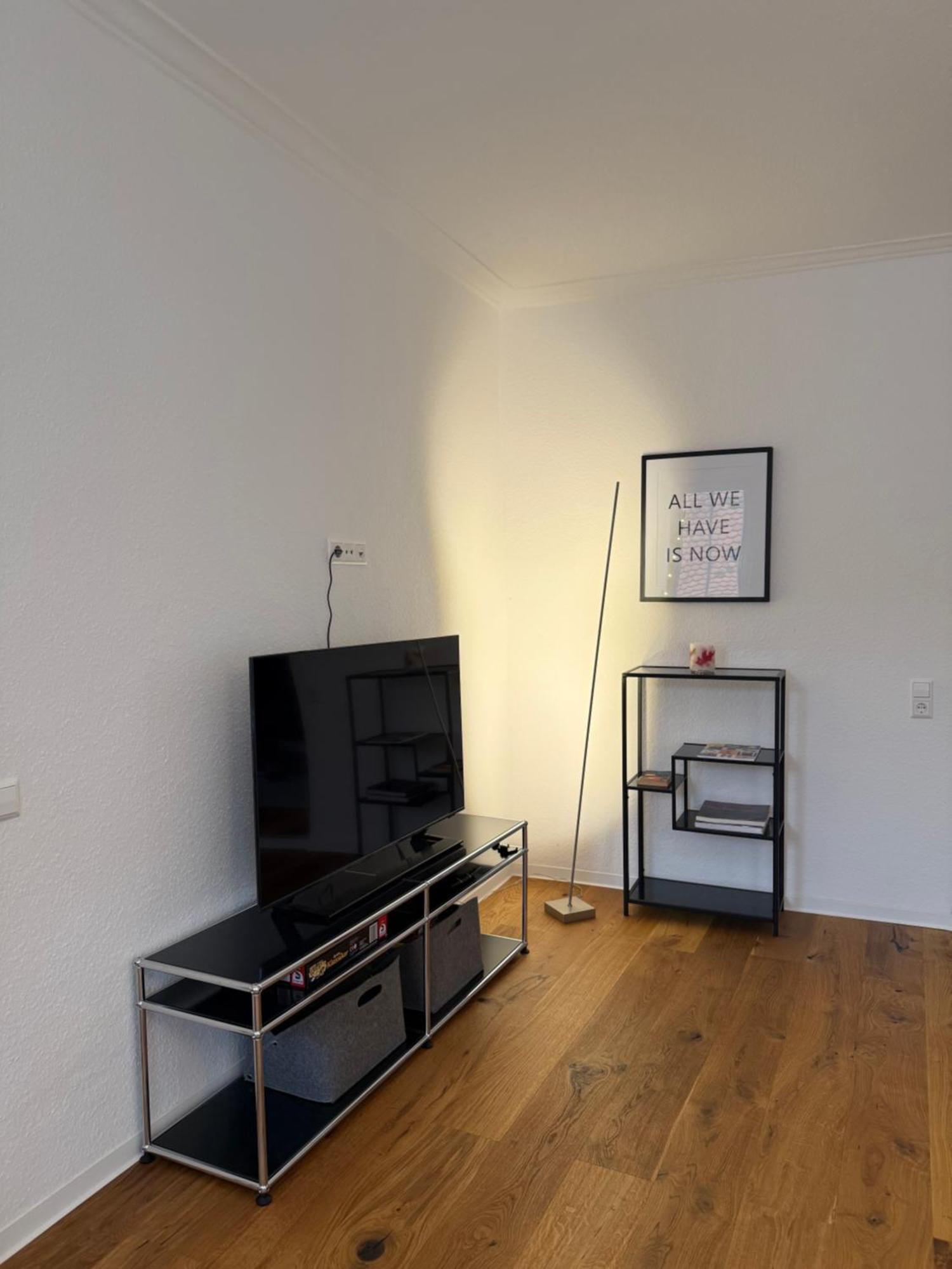 Stylisches Apartment Mit Grossem Tageslichbad Am Marktplatz Leonberg Eksteriør bilde