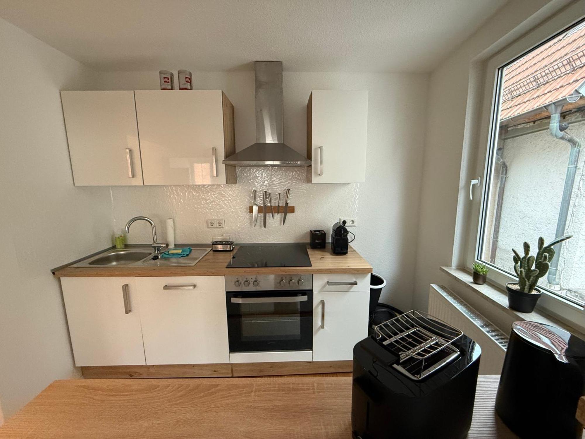 Stylisches Apartment Mit Grossem Tageslichbad Am Marktplatz Leonberg Eksteriør bilde